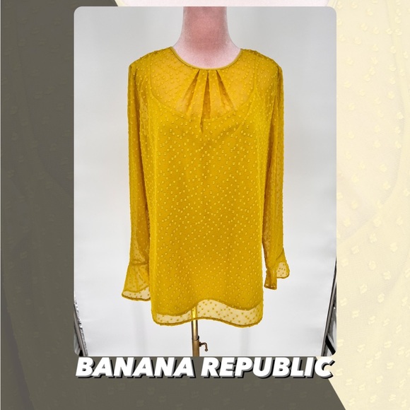 Banana Republic Tops - EUC Banana Republic Swiss Dot Blouse